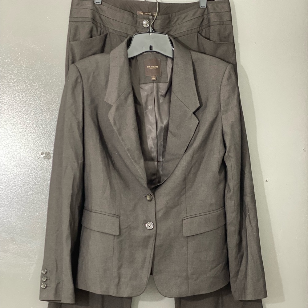 The Limited Suit- Dark Brown Blazer sz 8, Pant sz 10 Long. Perfect